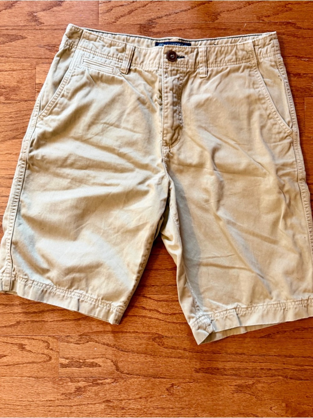 American Eagle Outfitters Men's Khaki Longer Length Shorts